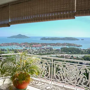 Apartment Beau Soleil Stunning Sea View One Bedroom, Misere